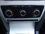 Škoda Octavia (2010) Ambiente 1.6 TDI, po STK - náhled 15