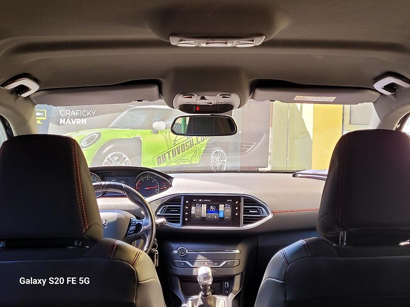 Peugeot 308 eHDi GT Line*SERV.KNIHA ROZVOD - fotka 16 z 45