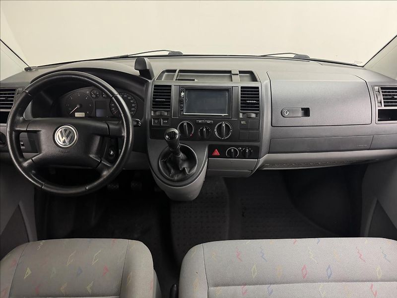 Volkswagen Transporter 2,5 TDi 128kW 6-MÍST SERVIS TZ - fotka 7 z 26
