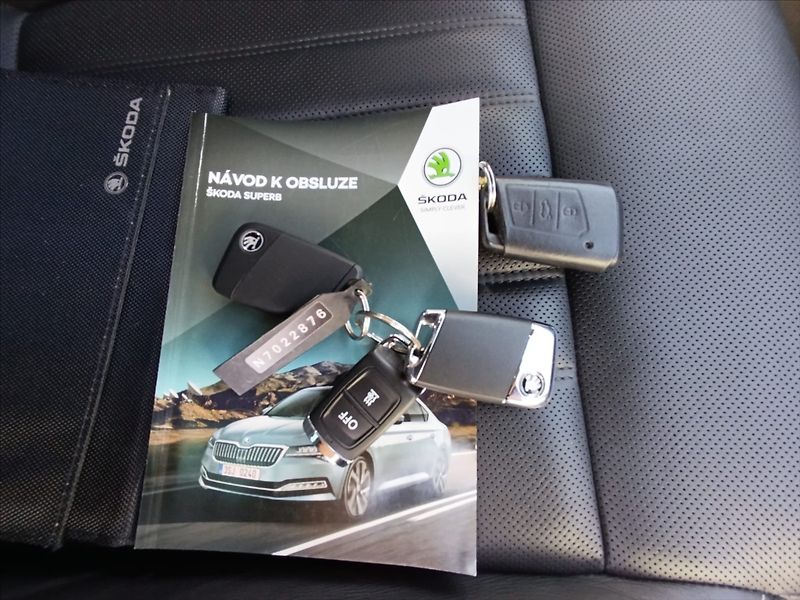 Škoda Superb 2,0 TDi DSG 4x4 Tažné 1maj.,ČR - fotka 46 z 46
