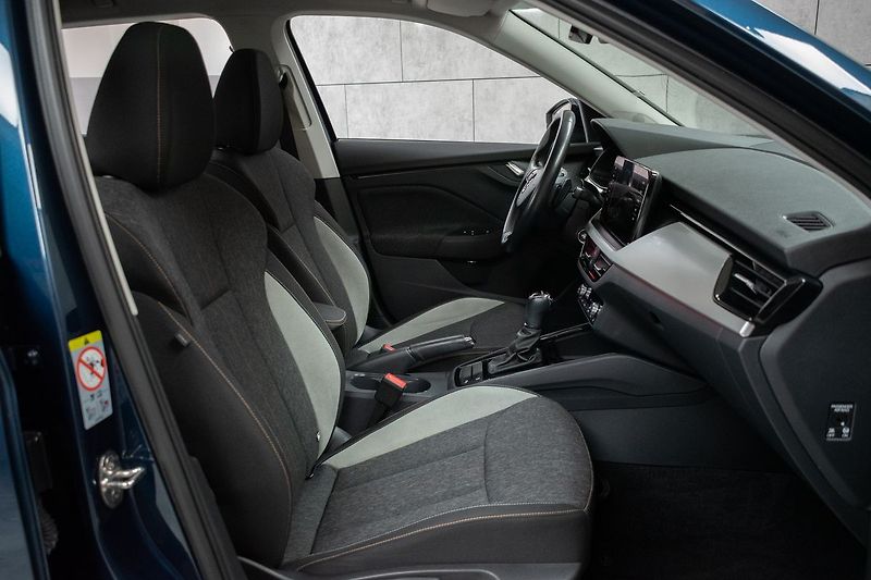 Škoda Kamiq 1.5TSI DSG*STYLE*ACC*KAMERA*ČR - fotka 12 z 42