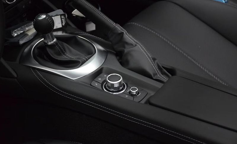 Mazda MX-5 1.5 SKY. Exclu. Line ND3 Kůže - fotka 16 z 24