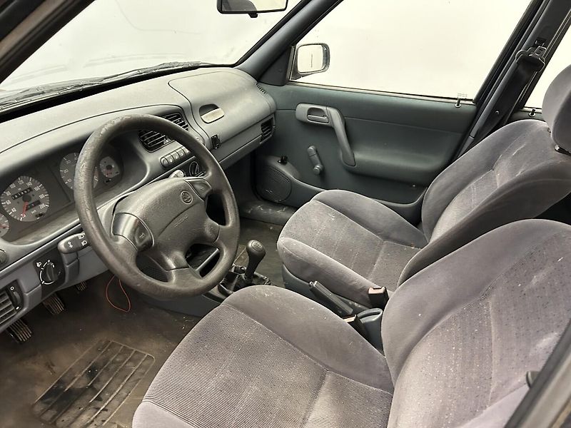 Škoda Felicia 1.6 i GLX - fotka 6 z 22
