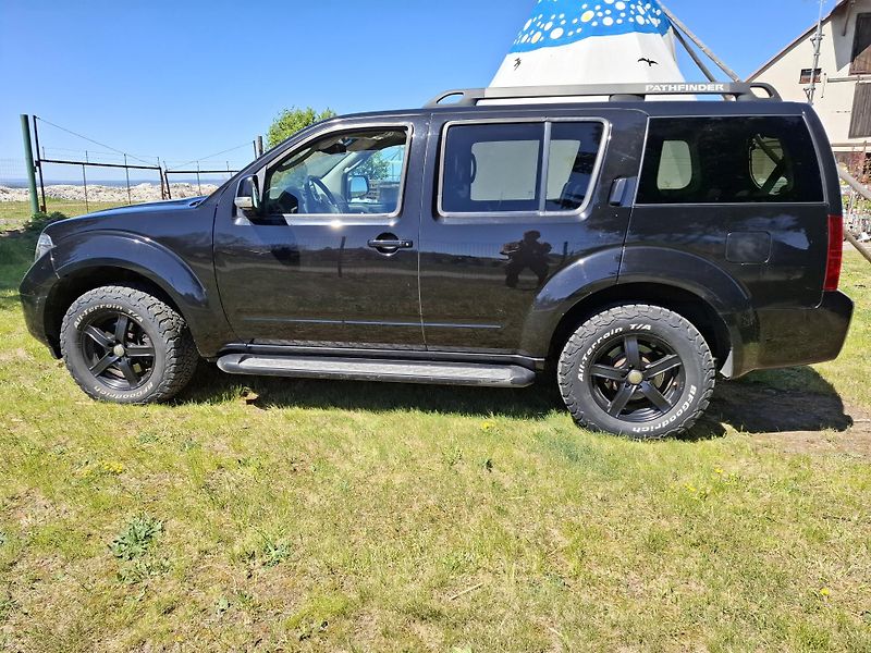Nissan Pathfinder (2008) - fotka 2 z 21