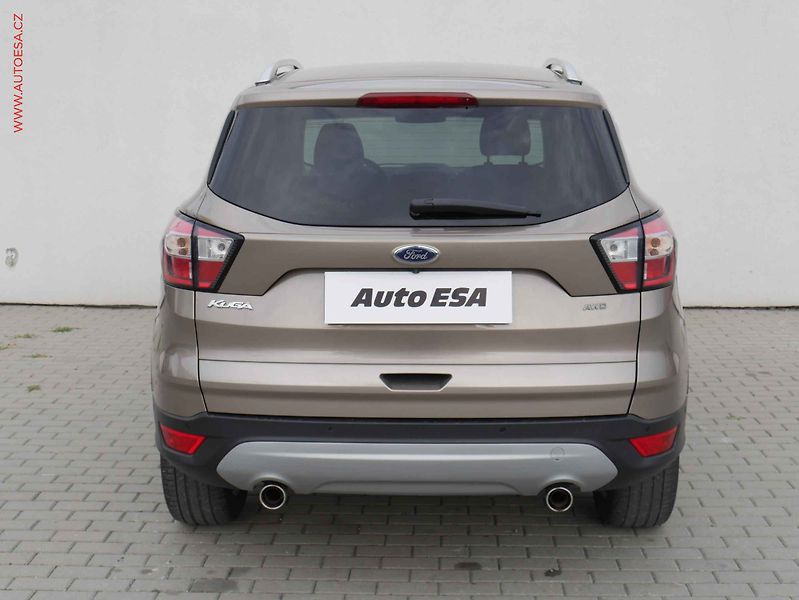 Ford Kuga (2019) 2.0TDCI 4x4, 1.maj,ČR, AT - fotka 5 z 19