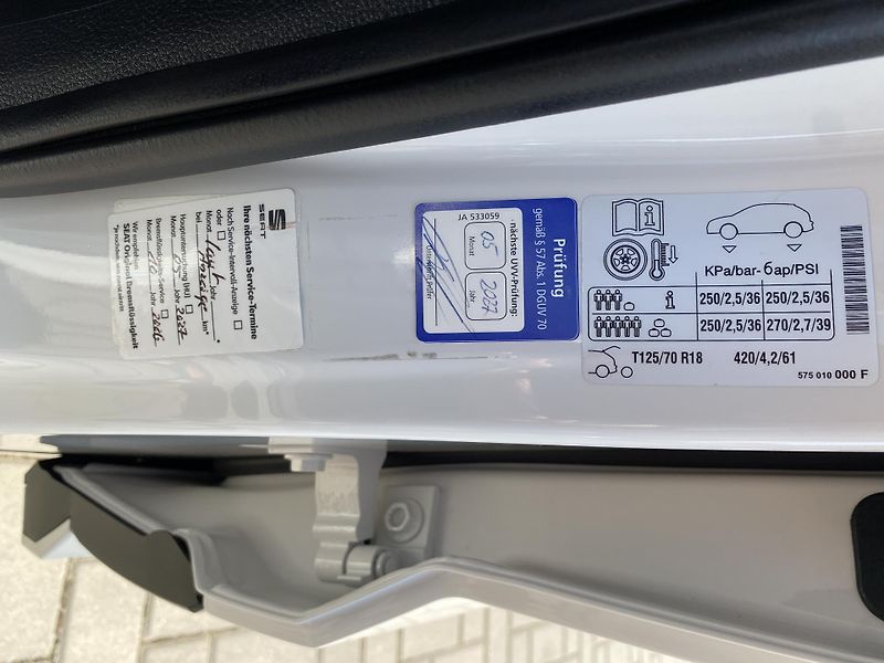 Seat Ateca 2.0TSI 140KW- DSG - LED -1xMAJ - fotka 17 z 56