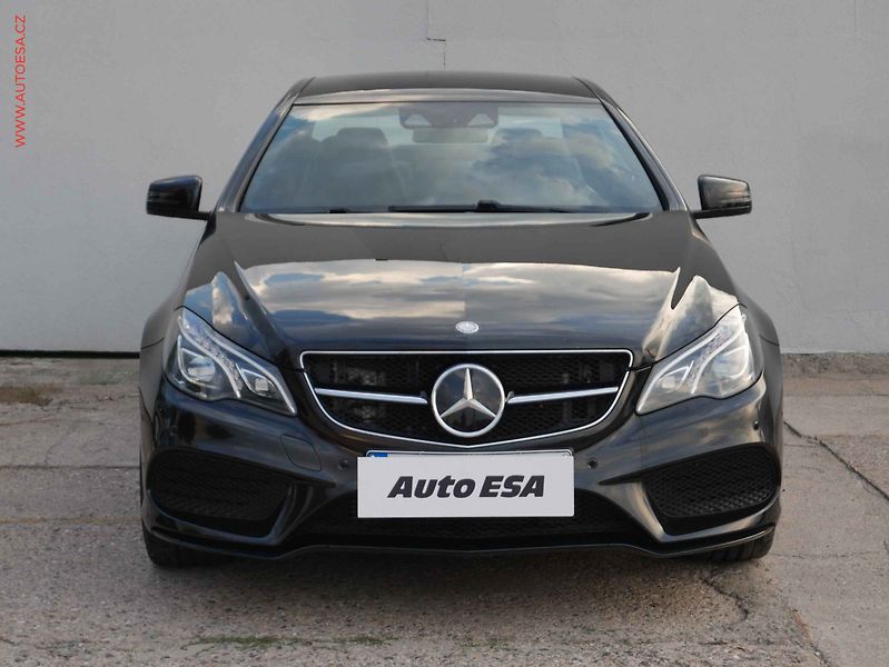 Mercedes-Benz Třídy E (2015) 3.0 CDi, ČR, AT, LED, kůže - fotka 2 z 20