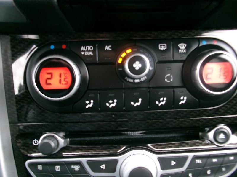 Renault Koleos (2012) 2.0 DCii  4 X 4 KOUP.ČR,1.MAJ. - fotka 13 z 14