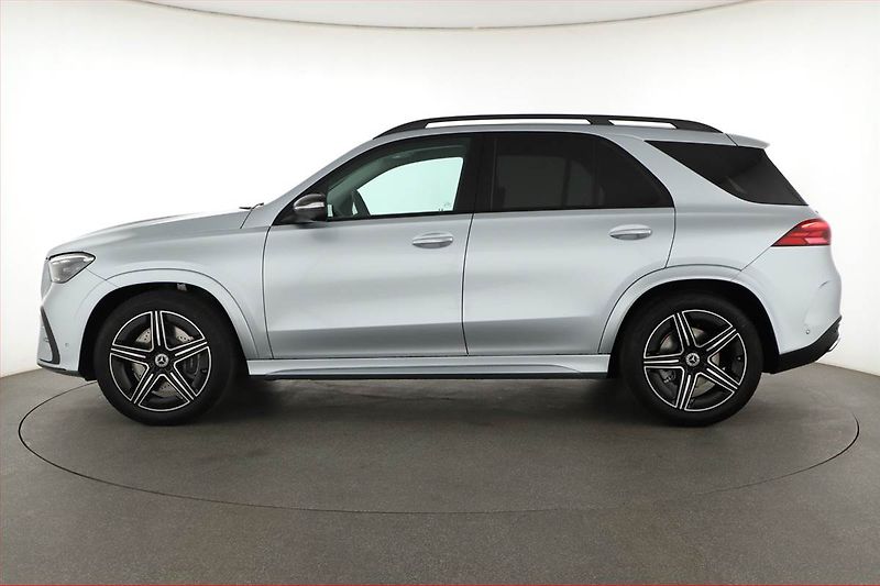 Mercedes-Benz GLE (2025) 450 d, AMG, VZDUCH, TAŽNÉ - fotka 3 z 31