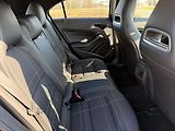Mercedes-Benz Třídy A 180i SPORT LED NAVI SERVISKA - náhled 30