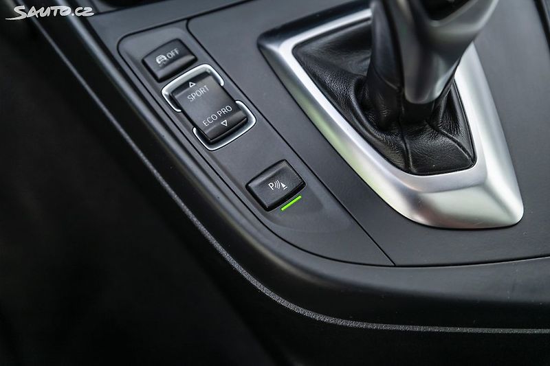 BMW Řada 2 M235i xDrive*Remus - fotka 36 z 40