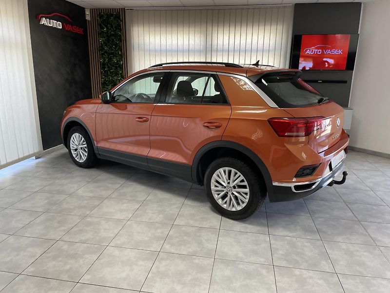 Volkswagen T-Roc 1.5 TSi 110 kW 6M REZERVACE  - fotka 8 z 27