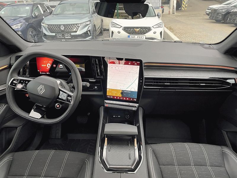 Renault Austral (2024) E-Tech full hybrid 200 techno - fotka 18 z 39