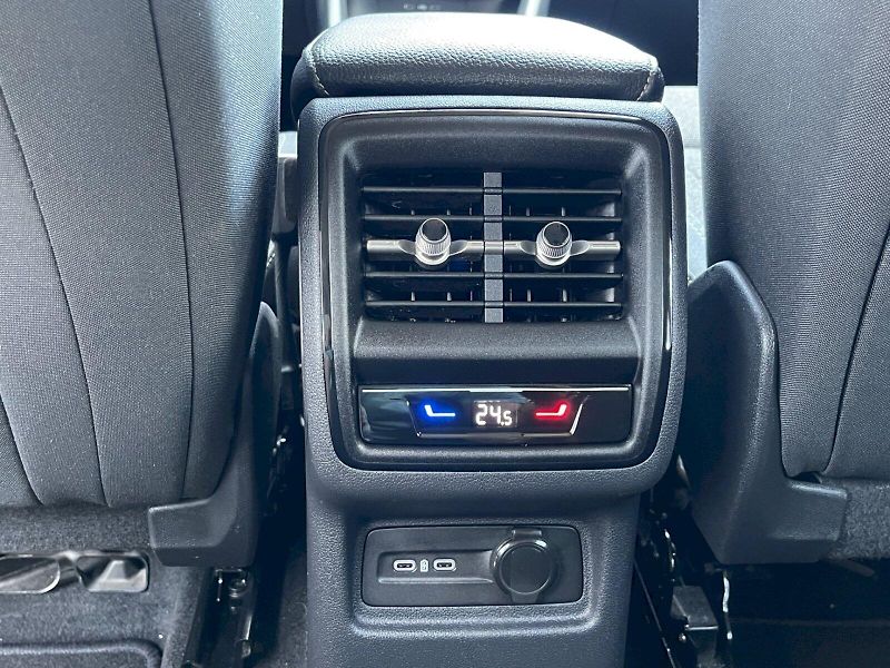 Škoda Kodiaq (2024) 2.0 TDI 110 kW DSG Selection - fotka 27 z 33