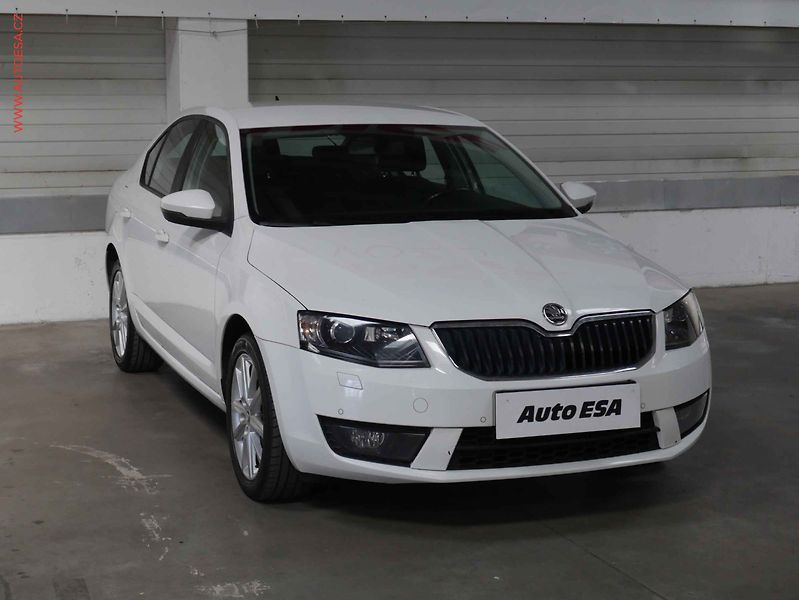 Škoda Octavia (2014) 1.4 G-TEC, ČR, bixen, autoAC - fotka 1 z 18