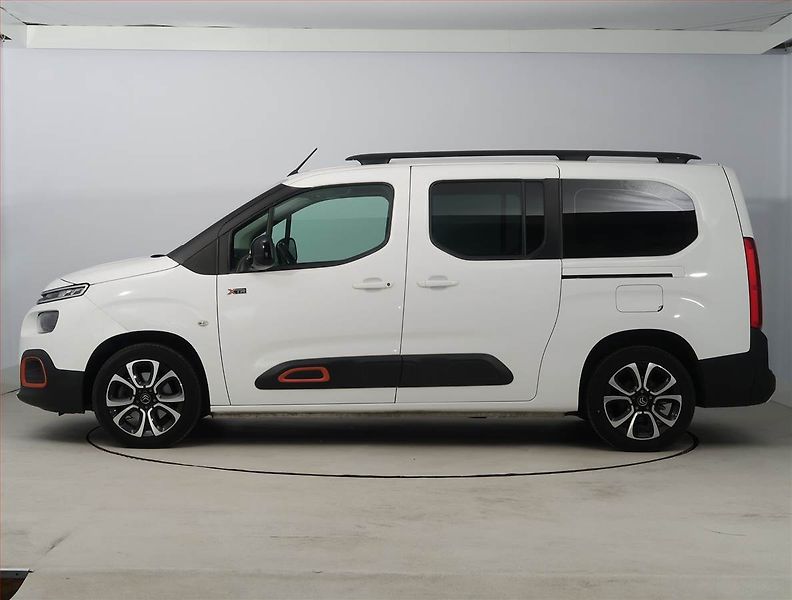 Citroën Berlingo (2020) Maxi Feel 1.5 BlueHDi, 5Míst - fotka 3 z 16