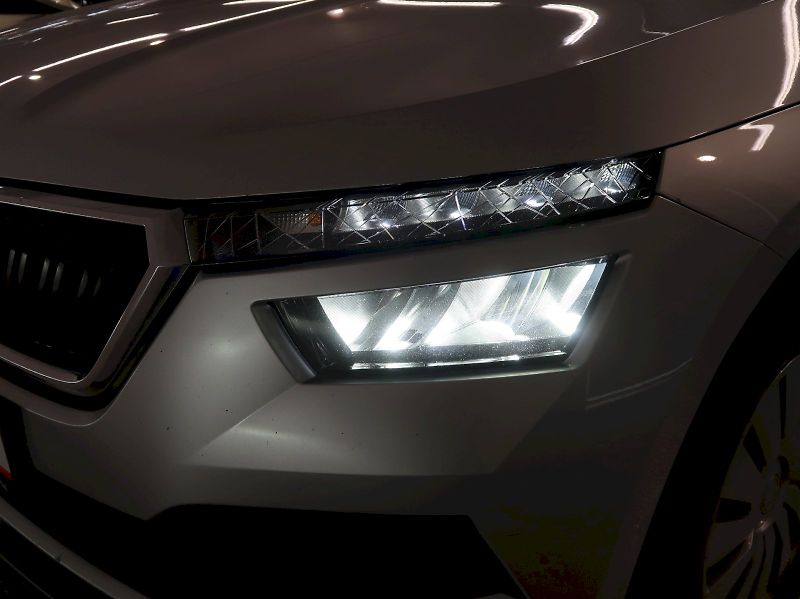 Škoda Kamiq (2022) AMBITION 1.0TSI 81KW - fotka 10 z 32