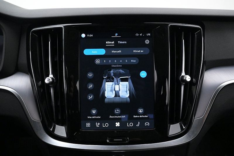 Volvo V60 Recharge T6 AWD Core Bright - fotka 12 z 22