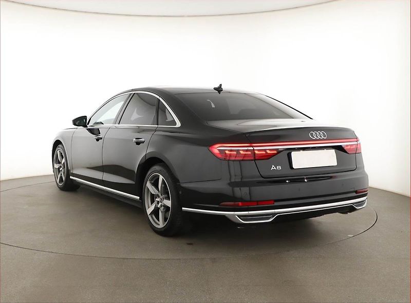 Audi A8 (2021) 60 TFSI - fotka 4 z 30