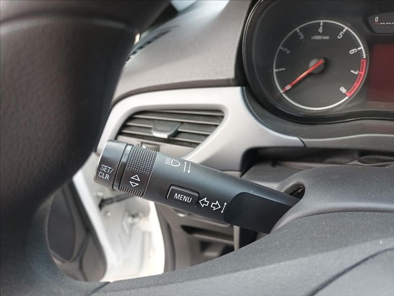 Opel Corsa 1,2 i,51KW,KLIMA,PO SERVISU, - fotka 28 z 39