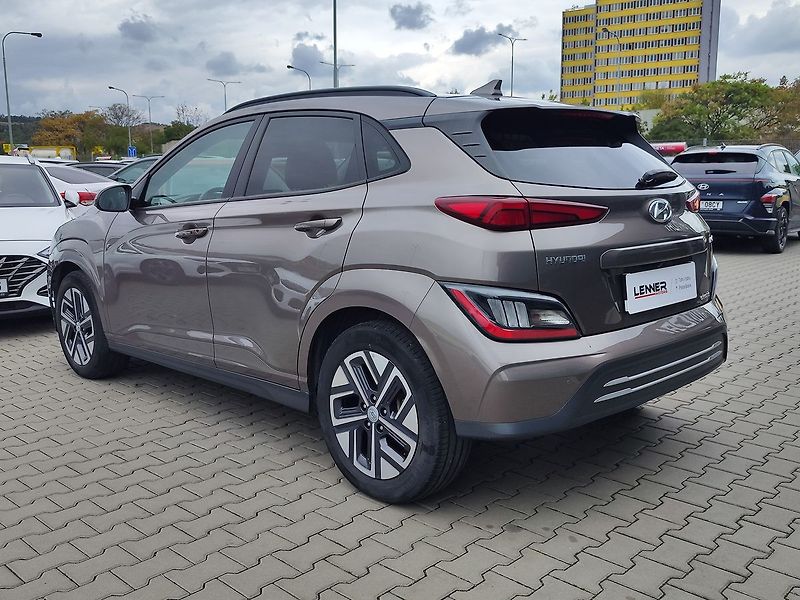 Hyundai Kona EV/64kWh Czech Edition AT - fotka 7 z 35