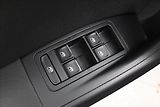 Seat Ateca 1,6 TDi 85kW ALCANTARA LED Zár - náhled 25