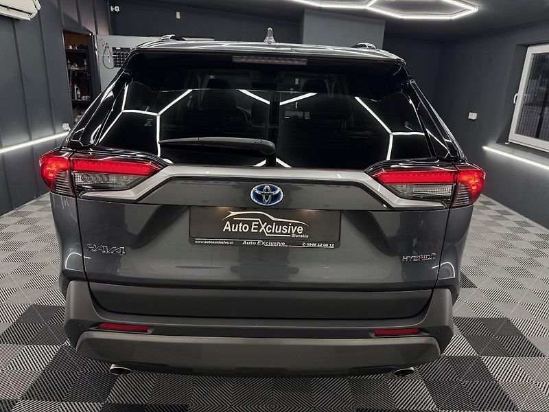 Toyota RAV4 (2021) 2.5 Hybrid e-CVT Executive FW - fotka 7 z 26