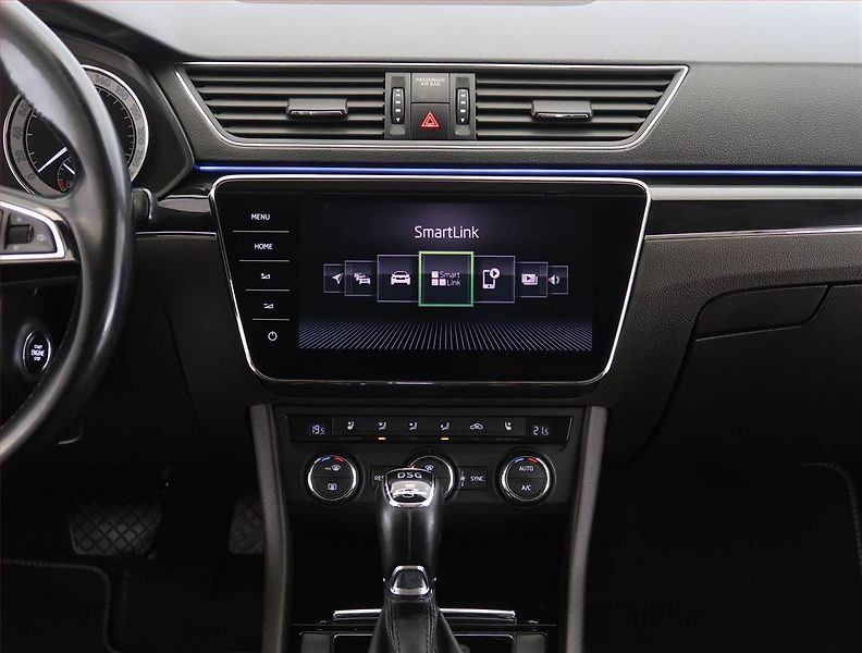 Škoda Superb (2016) Laurin&Klement 2.0 TSI - fotka 12 z 31