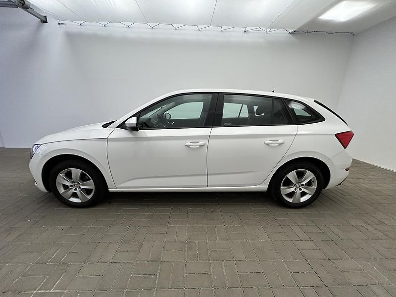 Škoda Scala 1.0 TSI Ambition - fotka 3 z 22
