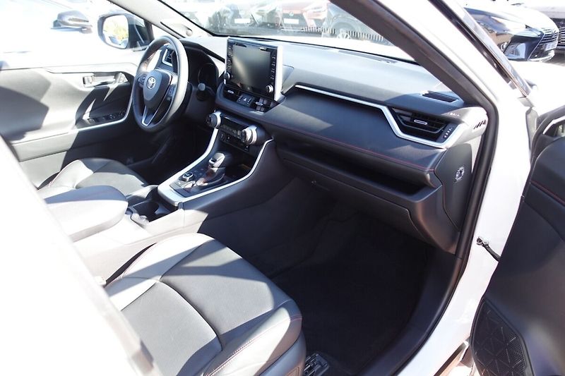 Toyota RAV4 2,5 PHEV Plug-in Selection VIP - fotka 14 z 38