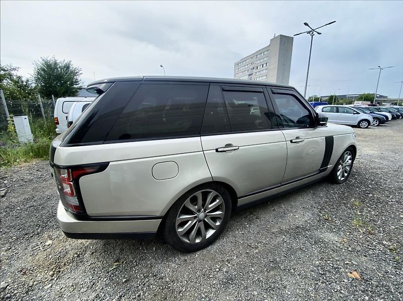 Land Rover Range Rover 4,4 SDV8 Vogue Auto NEPOJÍZDNÉ - fotka 12 z 43