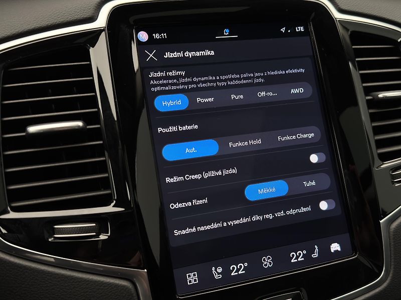 Volvo XC90 T8 AWD RECHARGE BRIGHT PLUS CZ - fotka 38 z 55