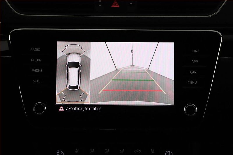 Škoda Superb (2023) Laurin&Klement 1.5 TSI - fotka 18 z 20