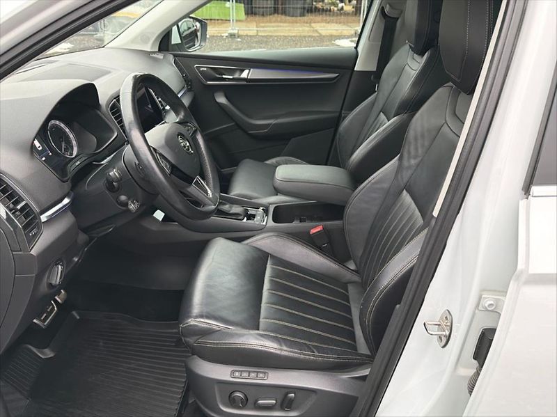 Škoda Karoq 2,0 TDi 110 KW 4X4 ČR WEBASTO - fotka 11 z 44