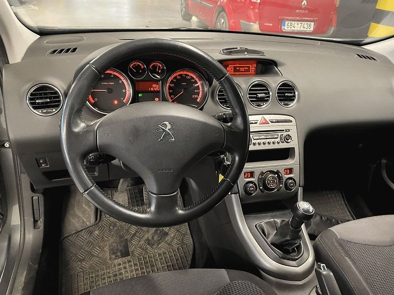 Peugeot 308 (2012) 1.6 VTi, 88kW, ČR - fotka 6 z 9