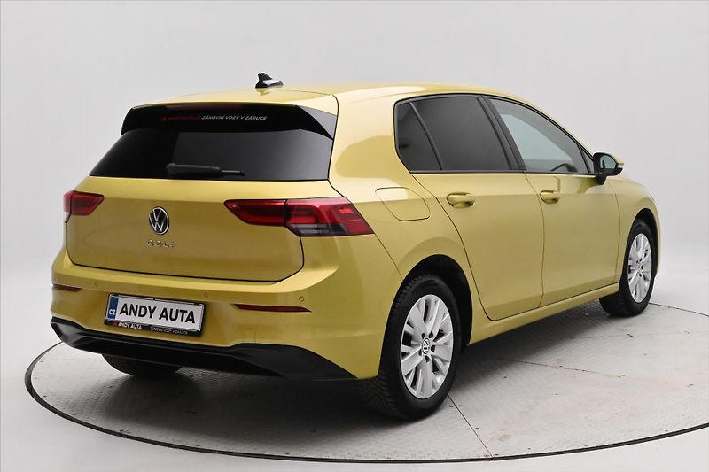 Volkswagen Golf 1,0 TSI 81kW Life Záruka až 5 - fotka 5 z 30