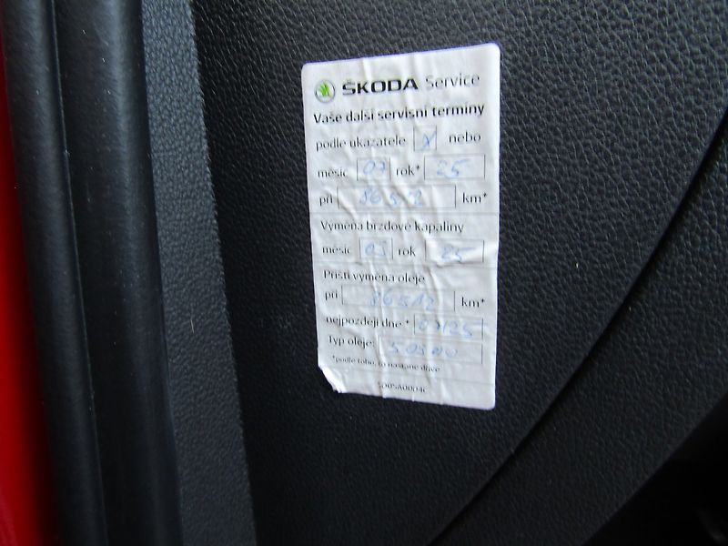 Škoda Octavia (2022) 2.0 TDI 110kW DSG SPORT Line - fotka 42 z 43