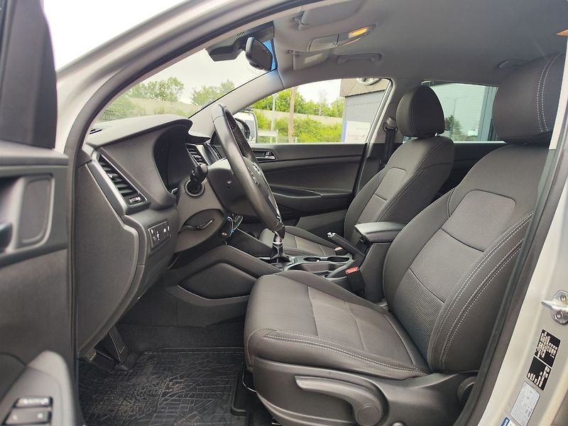 Hyundai Tucson 1.6 T.GDi/130kW Trikolor 4x4 - fotka 13 z 31