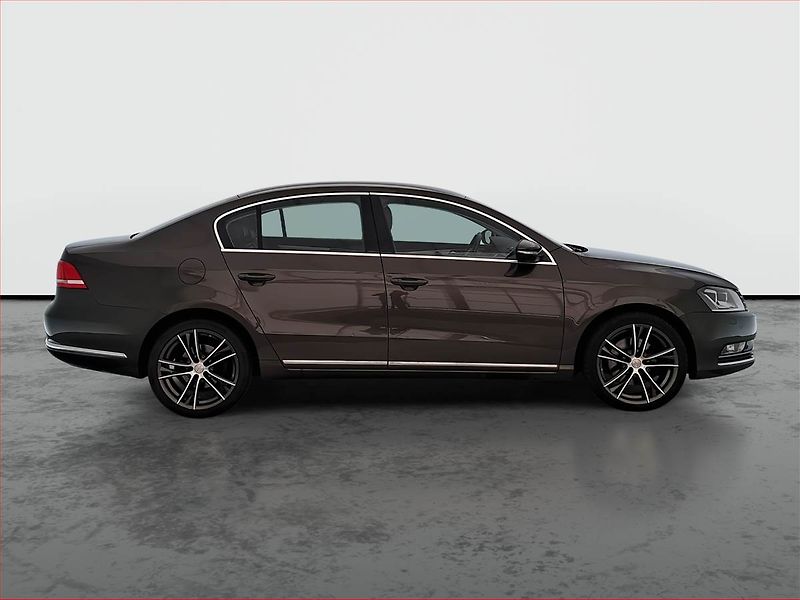 Volkswagen Passat (2013) 2.0 TDI, Automat, Tempomat - fotka 6 z 20