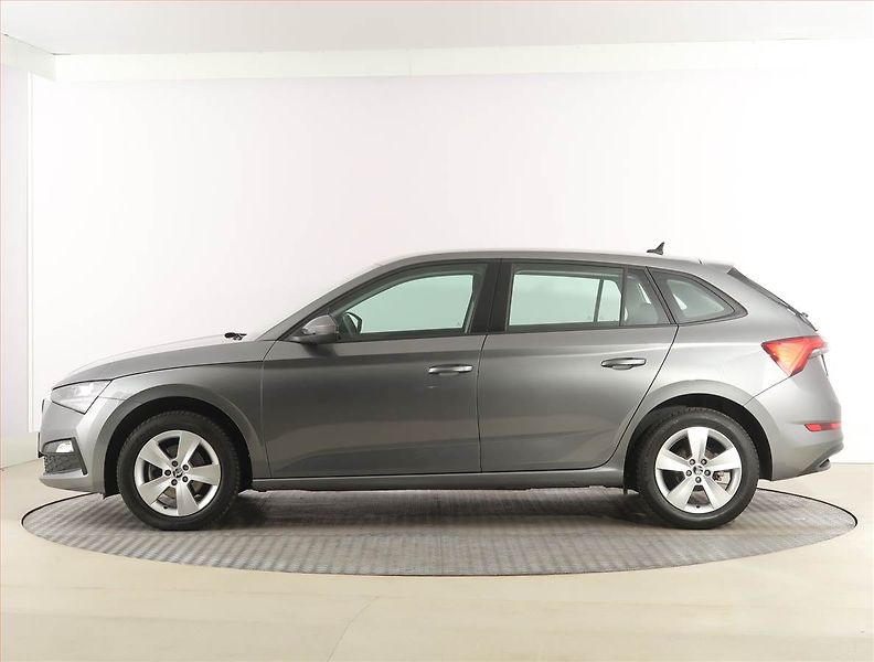 Škoda Scala (2024) Ambition 1.0 TSI, Serv.kniha - fotka 3 z 24