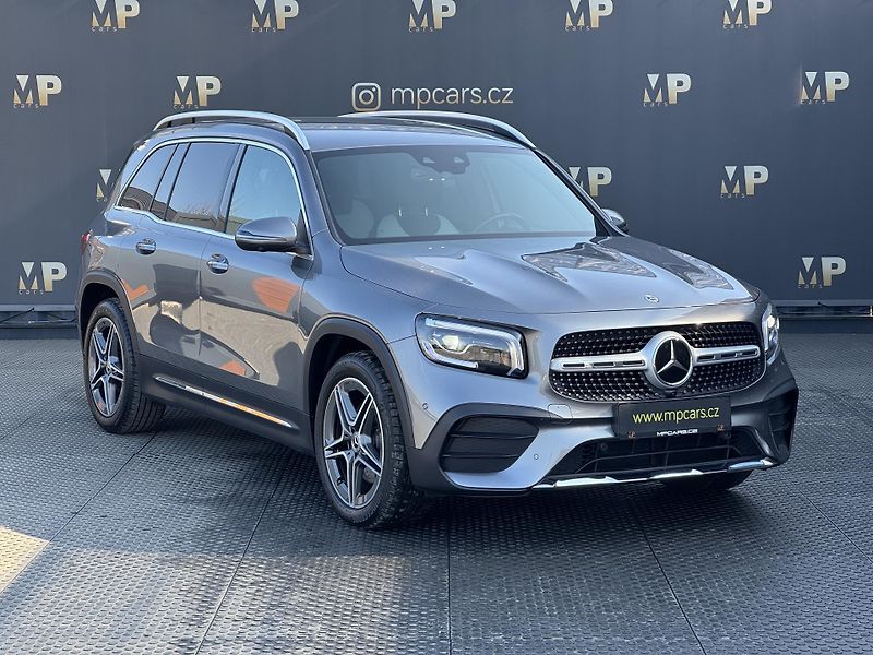 Mercedes-Benz GLB (2019) 200d 4Matic, AMG Line Head-up  - fotka 3 z 51