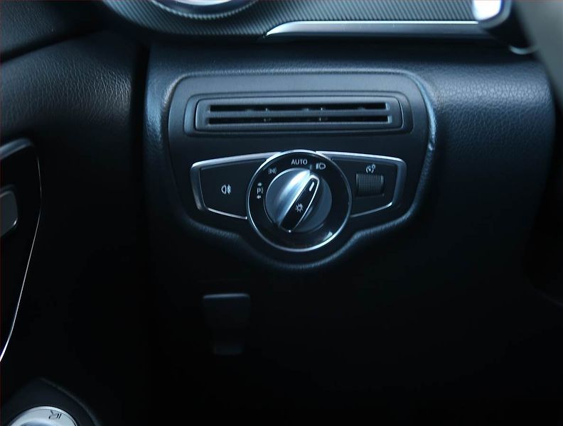 Mercedes-Benz Třídy V (2014) 220 CDI, ČR, DPH - fotka 20 z 25