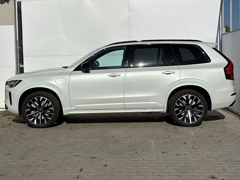 Volvo XC90 Plus Dark T8 299kW - fotka 9 z 25