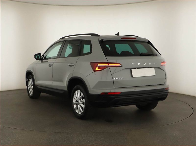 Škoda Karoq (2024) Fresh 1.5 TSI - fotka 4 z 16