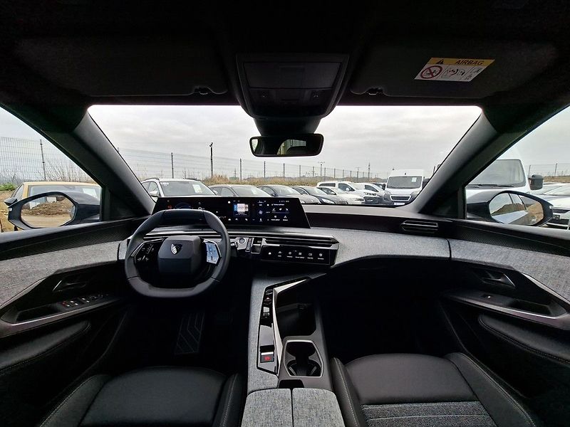 Peugeot 3008 (2026) ALLURE Hybrid 145 e-DCS6 - fotka 2 z 30