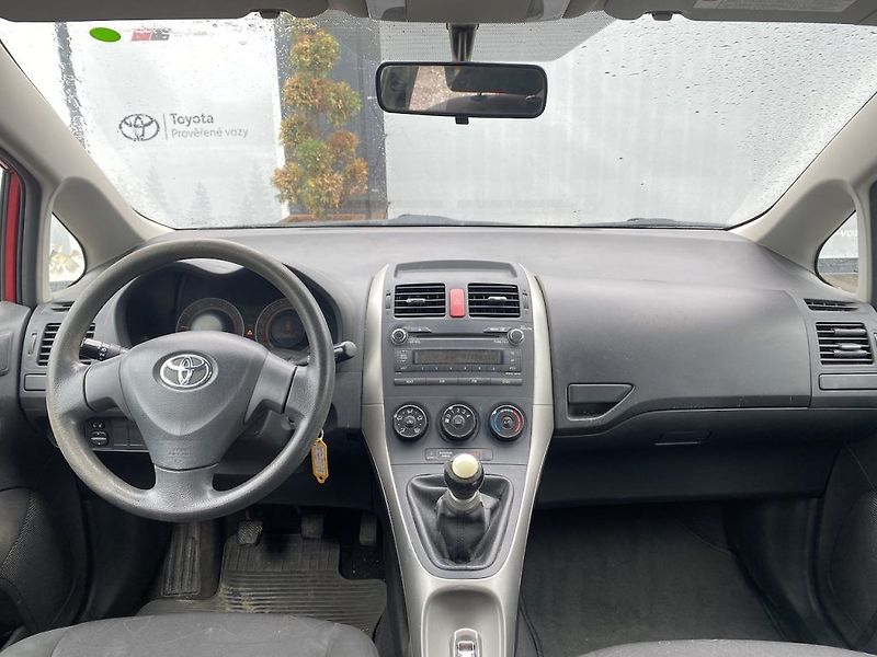 Toyota Auris 1.6i, ČR, TeraCool, po servisu - fotka 9 z 12