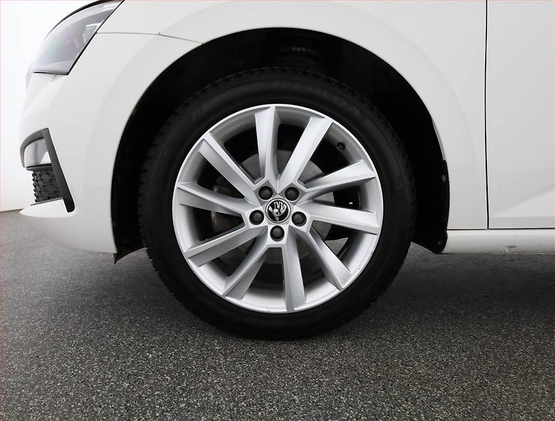 Škoda Scala (2020) Style 1.0 TSI, ČR,1.maj - fotka 12 z 17