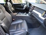 Volvo XC60 (2022) Inscription B5 AWD - náhled 9