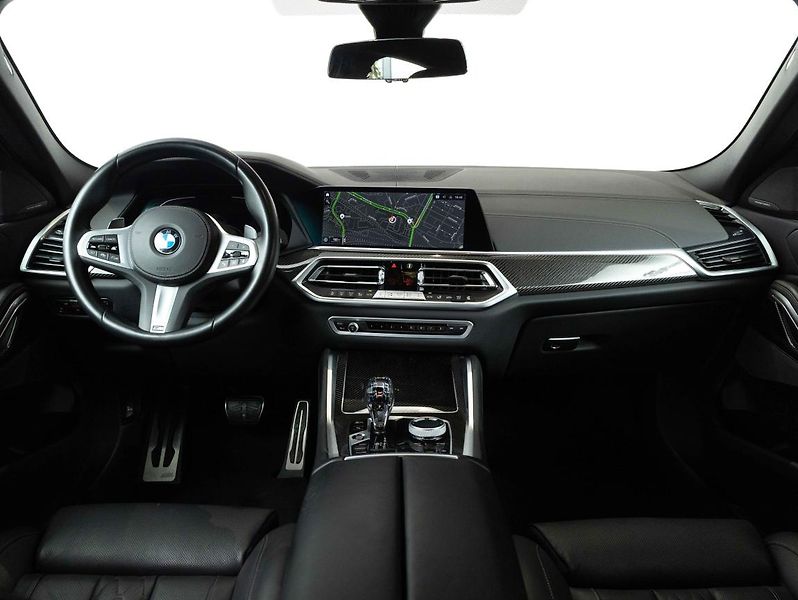 BMW X6 xDrive30d - fotka 12 z 22