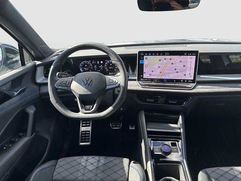 Volkswagen Tayron TSI 195kW 4M R-Line 7m 360 DCC - fotka 8 z 13